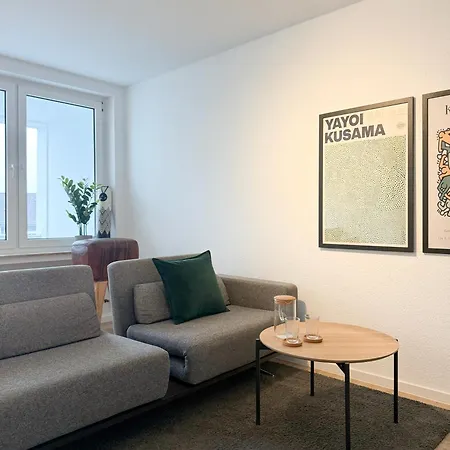 Zentrales City-apartment Mit Free Wifi & Self Check-in & Balkon