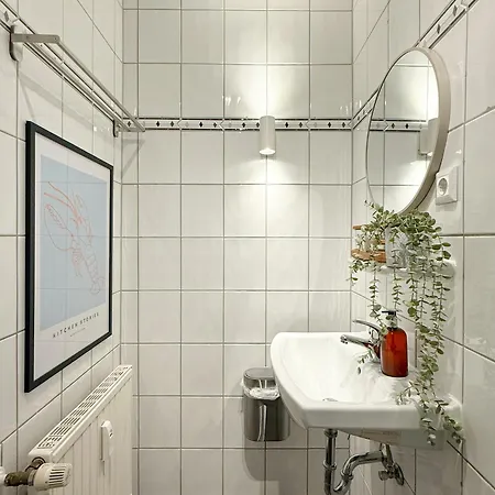 Zentrales 65qm City-apartment Mit Free Wifi & Self Check-in *