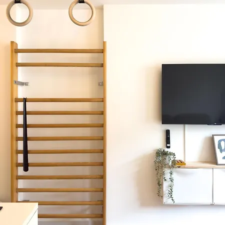 Zentrales City-apartment Mit Free Wifi & Self Check-in & Balkon *