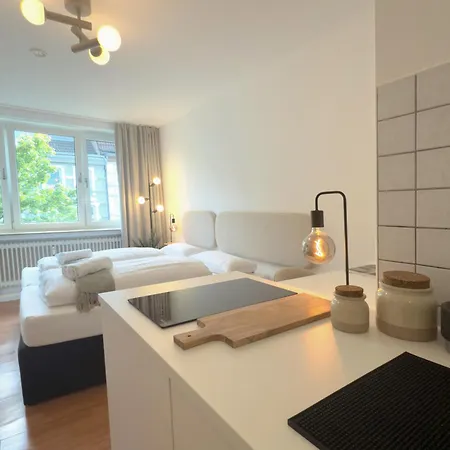Zentrales City-apartment Mit Free Wifi & Self Check-in & Balkon Lägenhet *