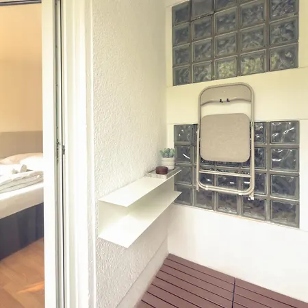 Zentrales City-apartment Mit Free Wifi & Self Check-in & Balkon Lägenhet *