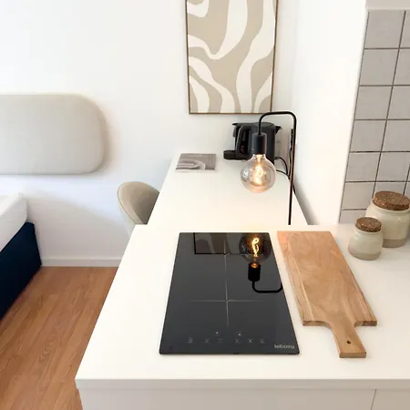 Zentrales City-apartment Mit Free Wifi & Self Check-in & Balkon *