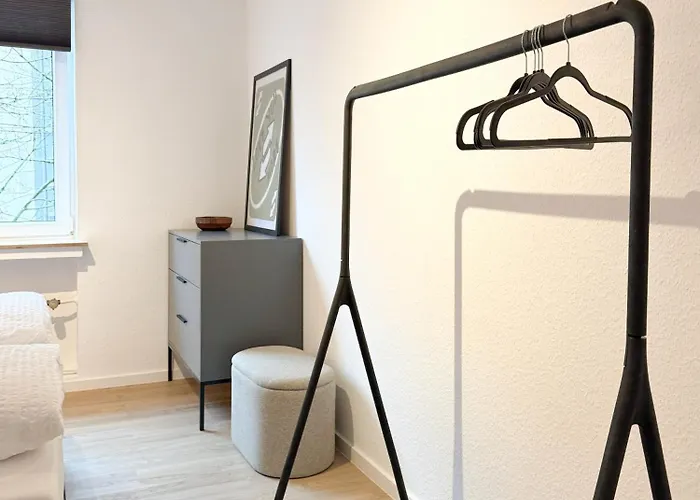 Апартаменты Zentrales City-apartment Mit Free Wifi & Self Check-in & Balkon