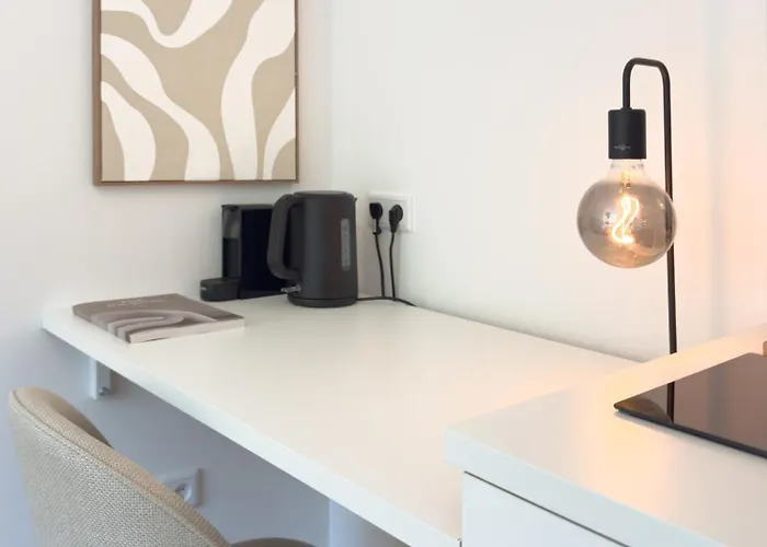 Zentrales City-apartment Mit Free Wifi & Self Check-in & Balkon * Эссен