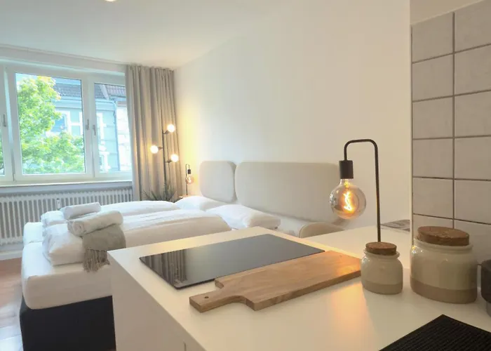 Zentrales City-apartment Mit Free Wifi & Self Check-in & Balkon Lejlighed *