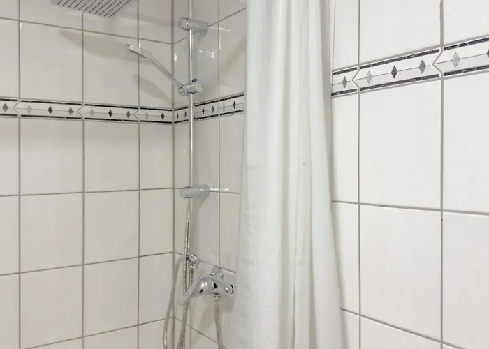 Zentrales City-apartment Mit Free Wifi & Self Check-in & Balkon * Эссен