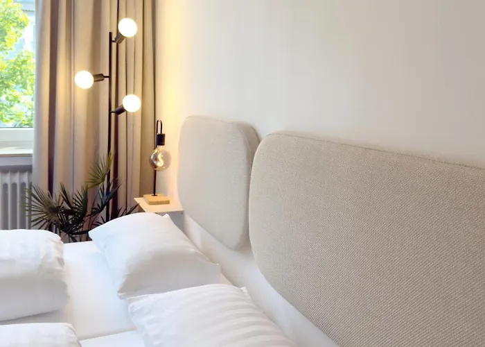 Zentrales City-apartment Mit Free Wifi & Self Check-in & Balkon Lejlighed